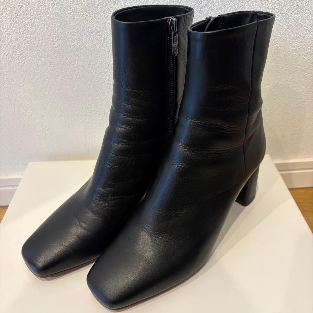 DIANA スクエアトゥショートブーツ　ブラック 24.5cm ヒール6.5cm
