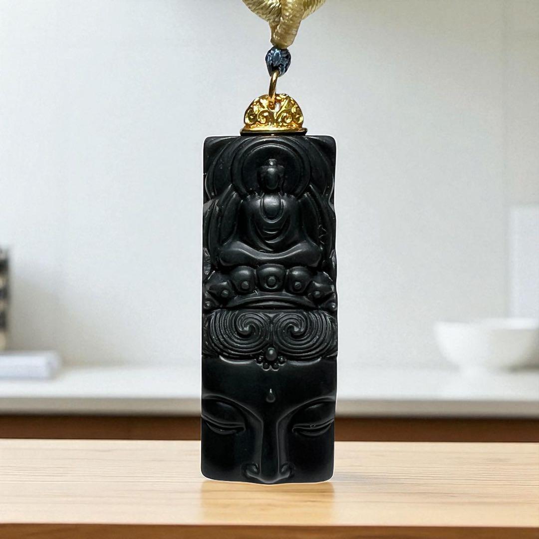 和田玉観音様彫り紐ネックレス❣️ 至高の慈悲　願望成就・開運・健康長寿