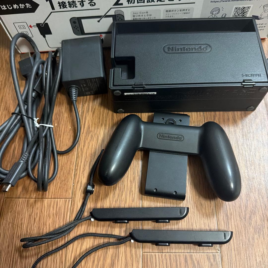 d*2様 Nintendo Switch 本体 ジョイコン 箱付き