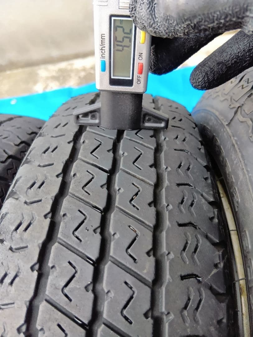 145/80R12・LT、ヨコハマ・軽トラ用ノーマルタイヤ4本、送料込み