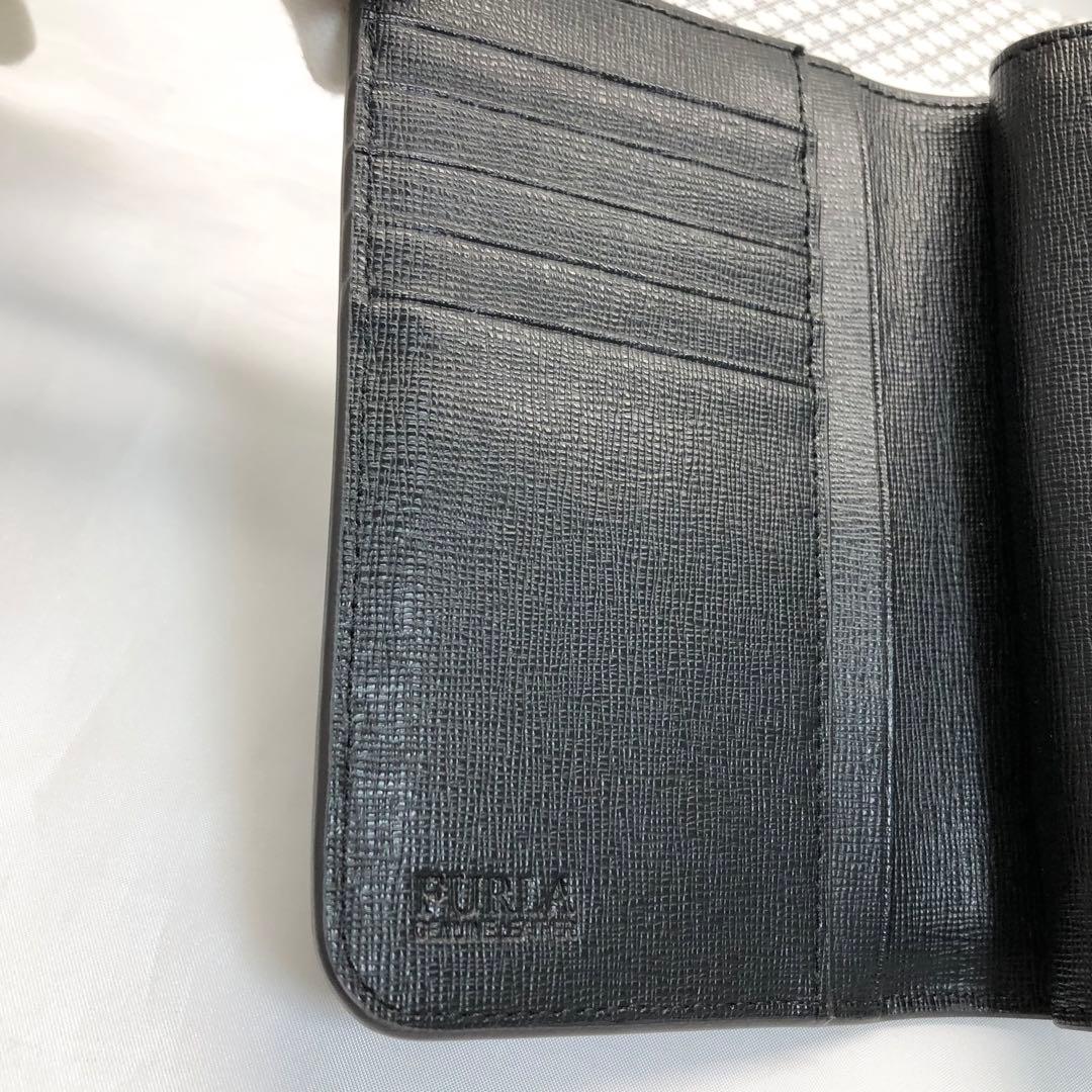 未使用✨極美品　FURLA フルラ　二つ折り財布 ブラック　ゴールド　箱付き