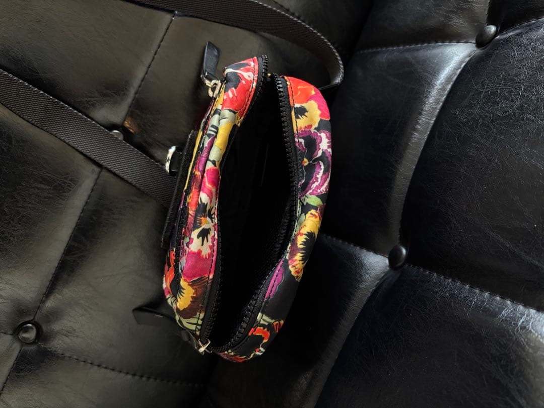 LOEWE ボディバック