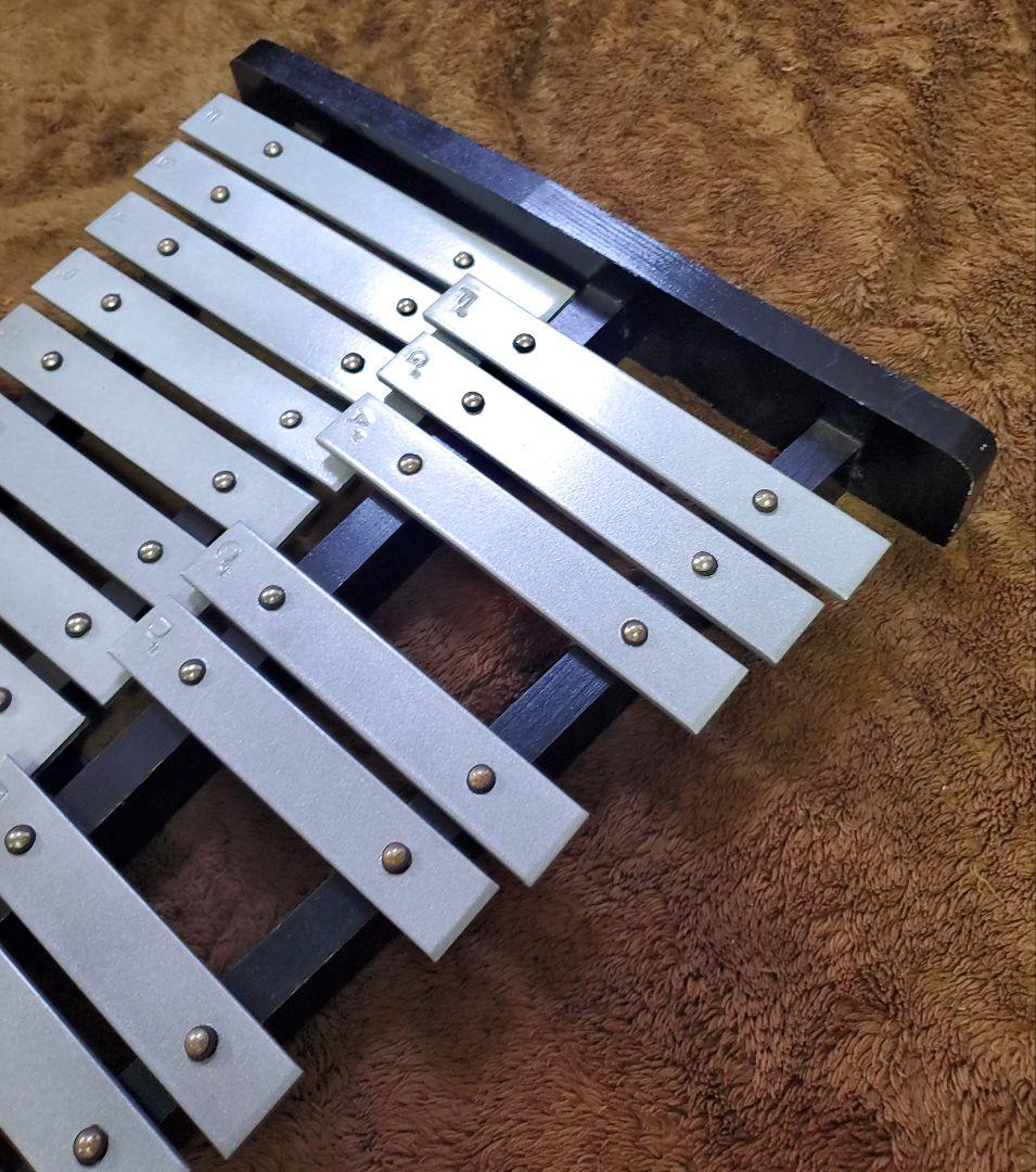 グロッケン 鉄琴 32音 スタンド付属 マレットx2本 メーカー不明