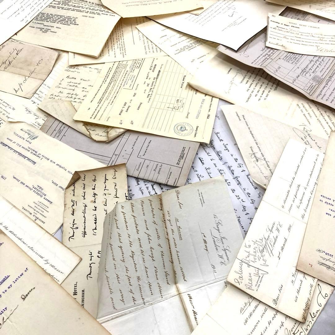 最後の一つ 書類や請求書、手書きの紙モノだけで【約800g】（200枚以上？）