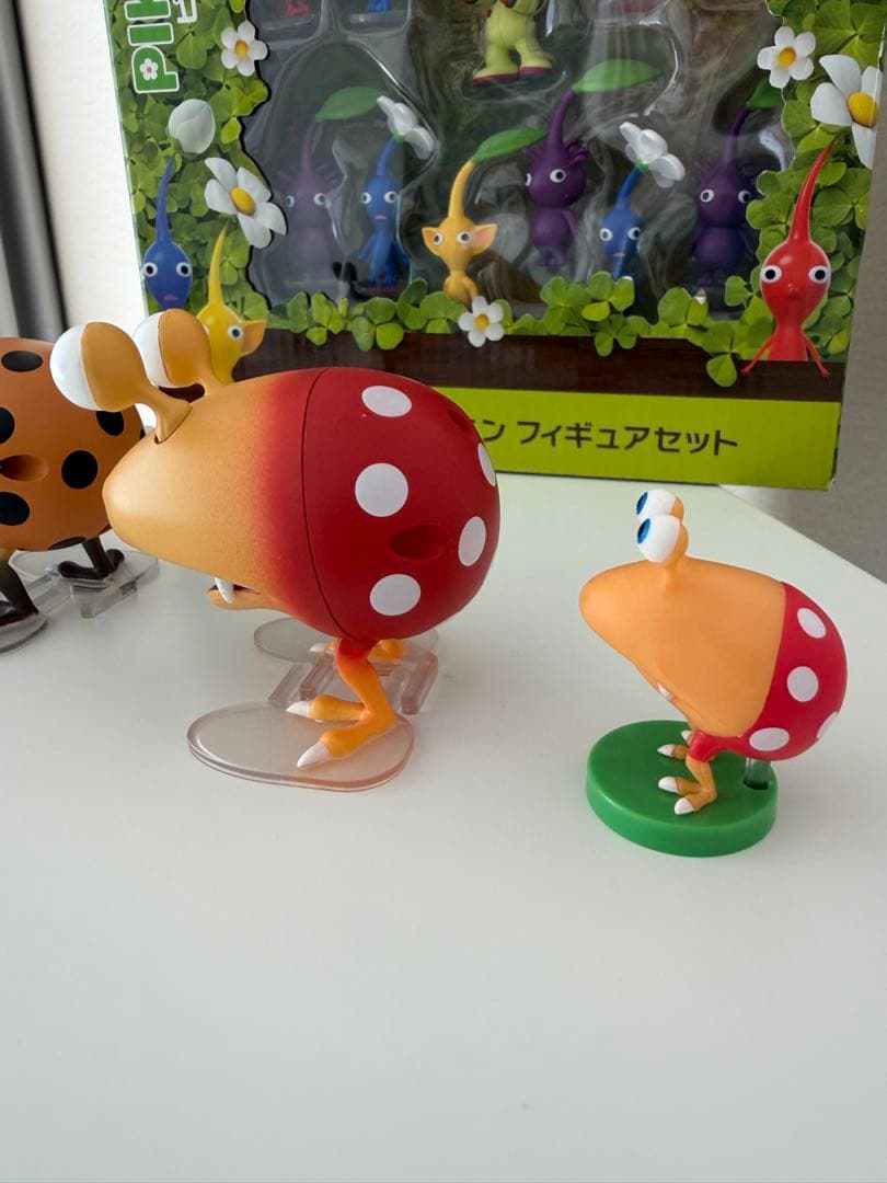 ピクミンフィギュアセット+敵キャラ+おまけ付き（テラリウム）