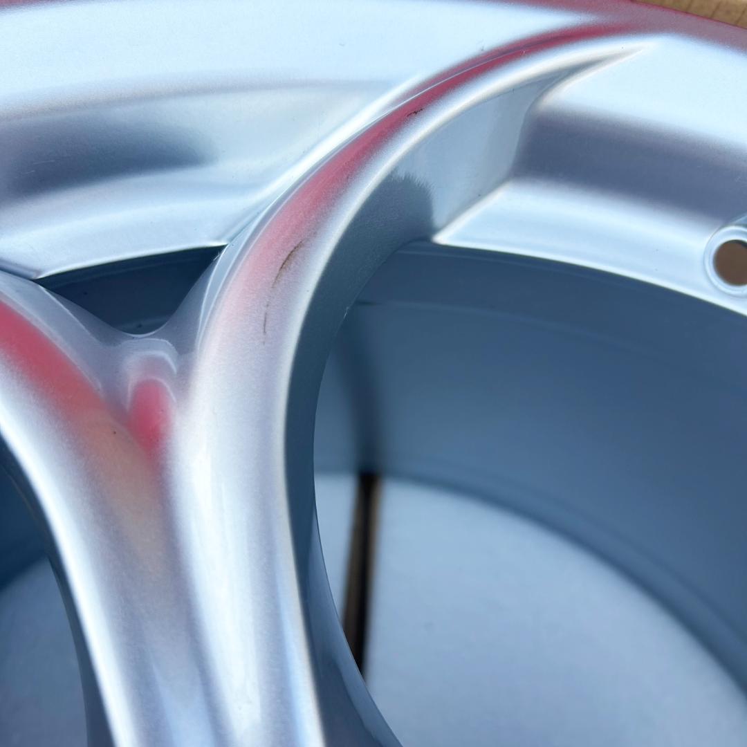 Alfa Romeo Guilia 19インチホイール シルバー