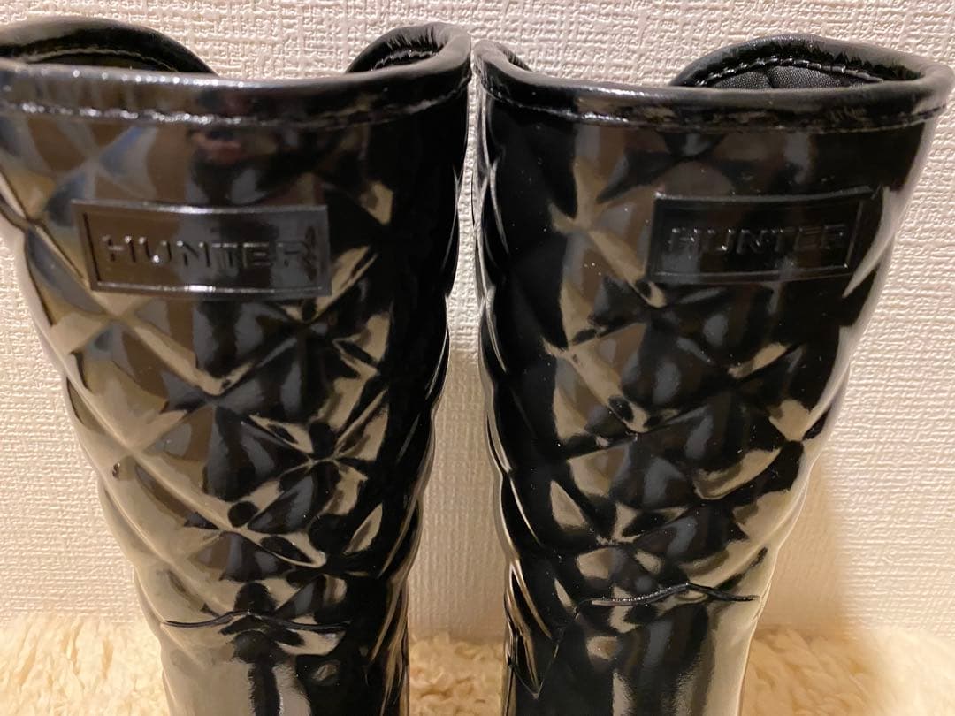 HUNTERリファインド キルテッド グロス ショート 黒