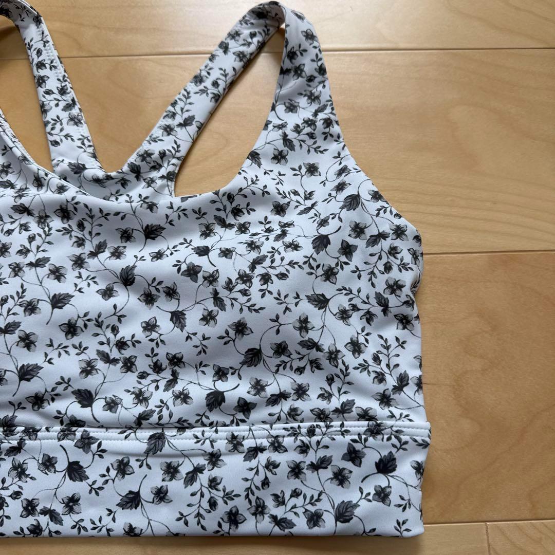 emmi エミ　ヨガウェア　上下セット　ブラトップ　フラワーレギンス　白　L新品