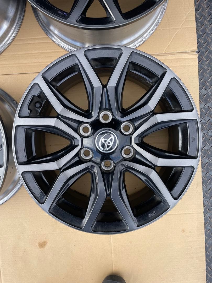 トヨタ ハイラックス GRスポーツ純正18インチ 中古4本 （送料込み）
