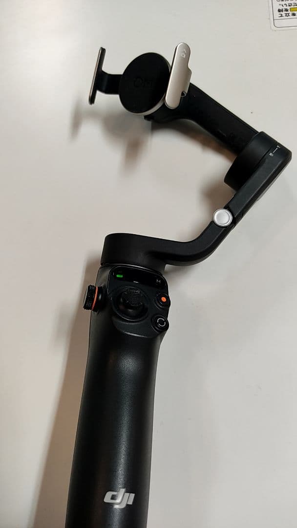 DJI OSMO MOBILE 6 中古 本体のみ 動作確認済 スマホ用ジンバル