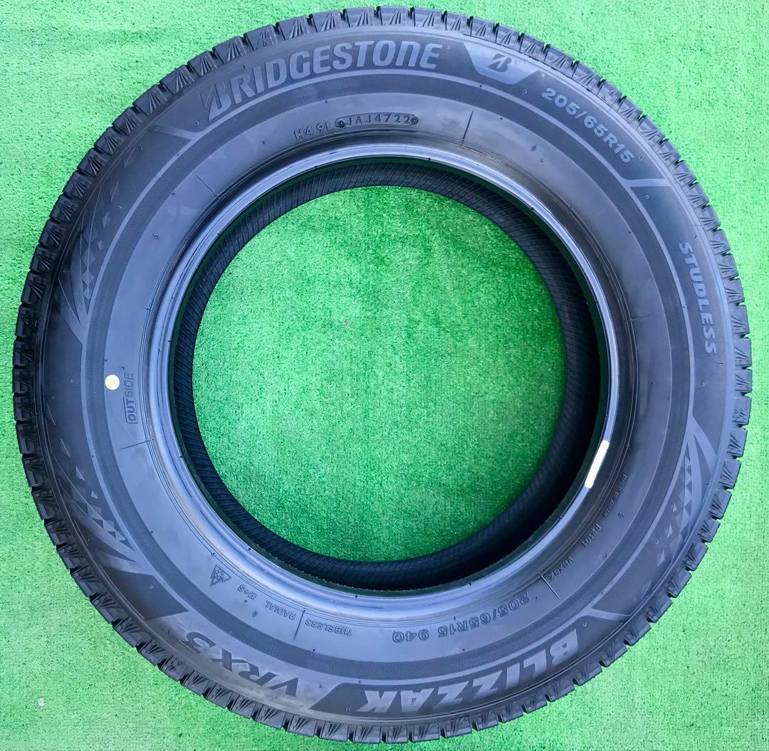 205/65 R15、BRIDGESTONE BLIZZAK VRX3、22年