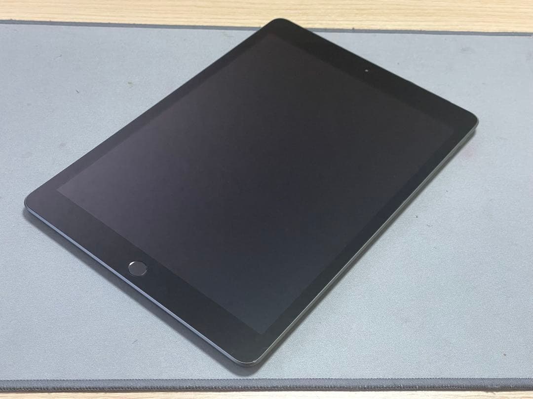 iPad本体 Apple iPad2020 8thGen Wi-Fi+Cellular