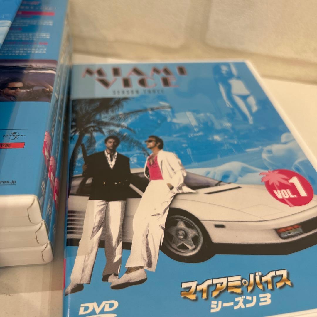 マイアミ・バイス シーズン3 コンプリートDVD-BOX〈8枚組〉