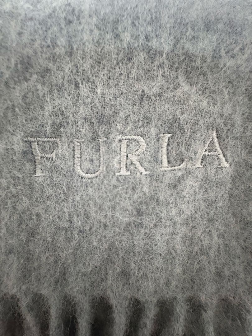 ゆ*ー様 【極美品】FURLA カシミヤ100% マフラー