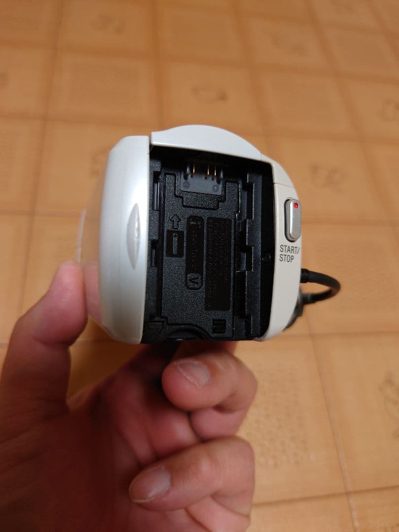 t*e様 ★ソニー　SONY　HDR-CX390　バッテリー2個★