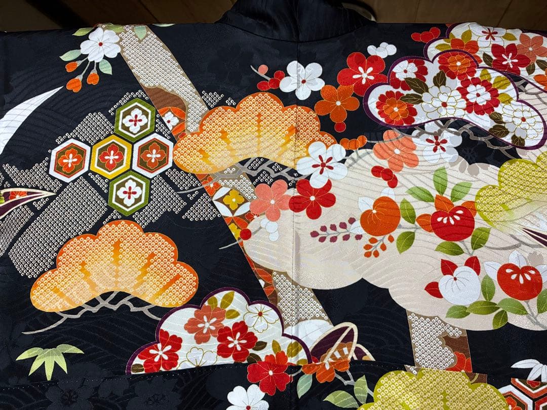 ！値下げ！【正絹】黒 振袖&襦袢２点セット(美品)おまけ付き