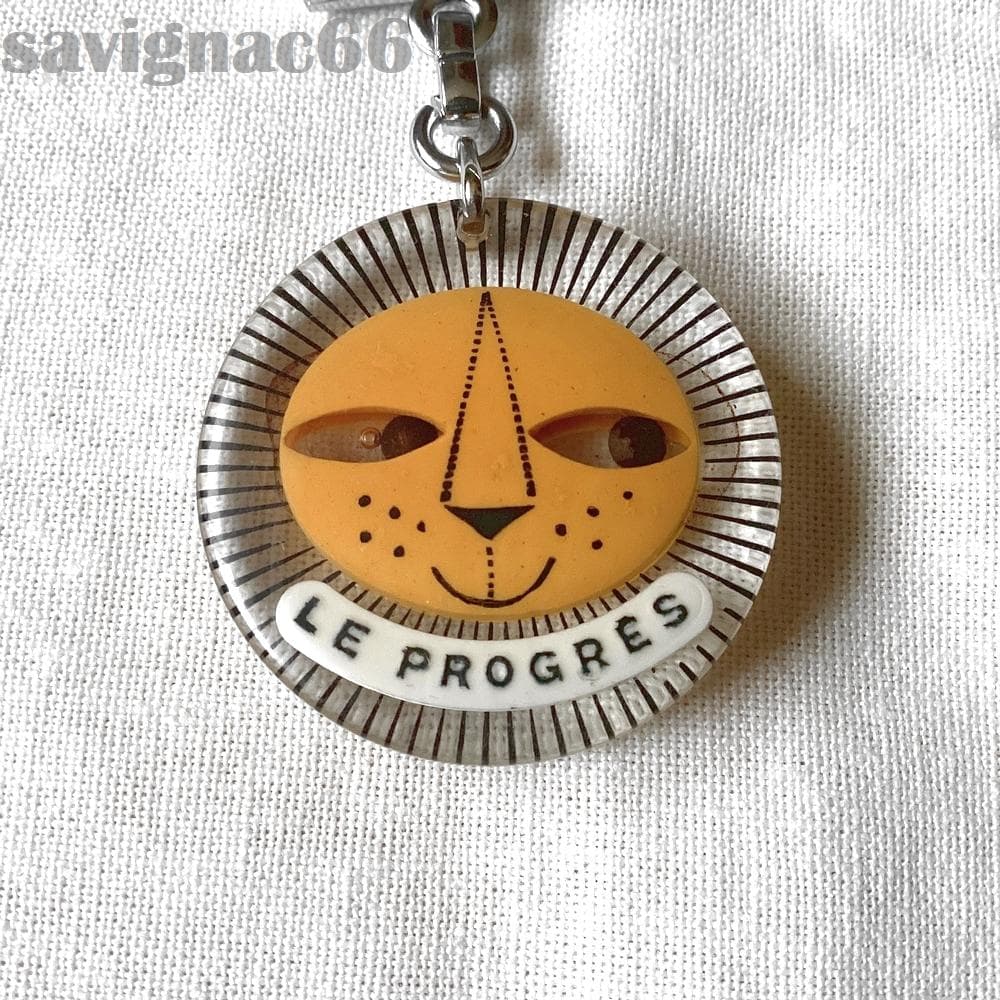 60s フレンチキーホルダー ブルボン LE PROGRES ④ サヴィニャック