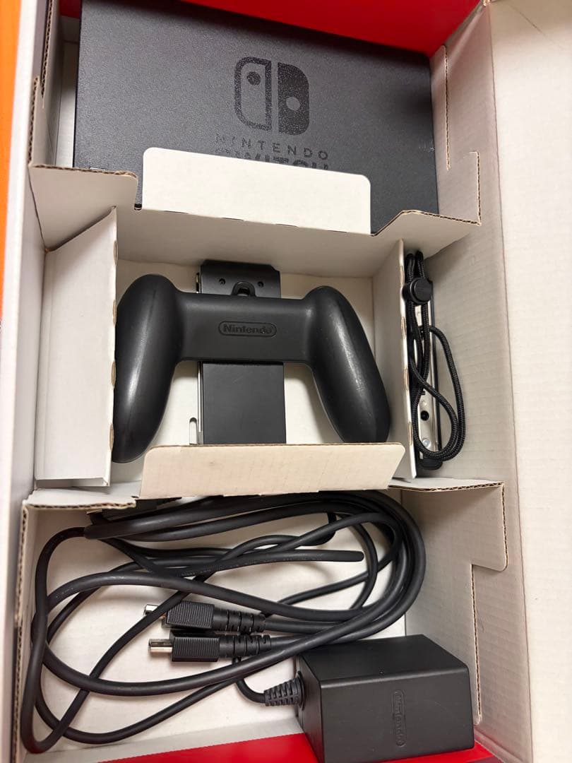 【Lil Azzer様】箱ありNintendo Switch 本体一式　美品