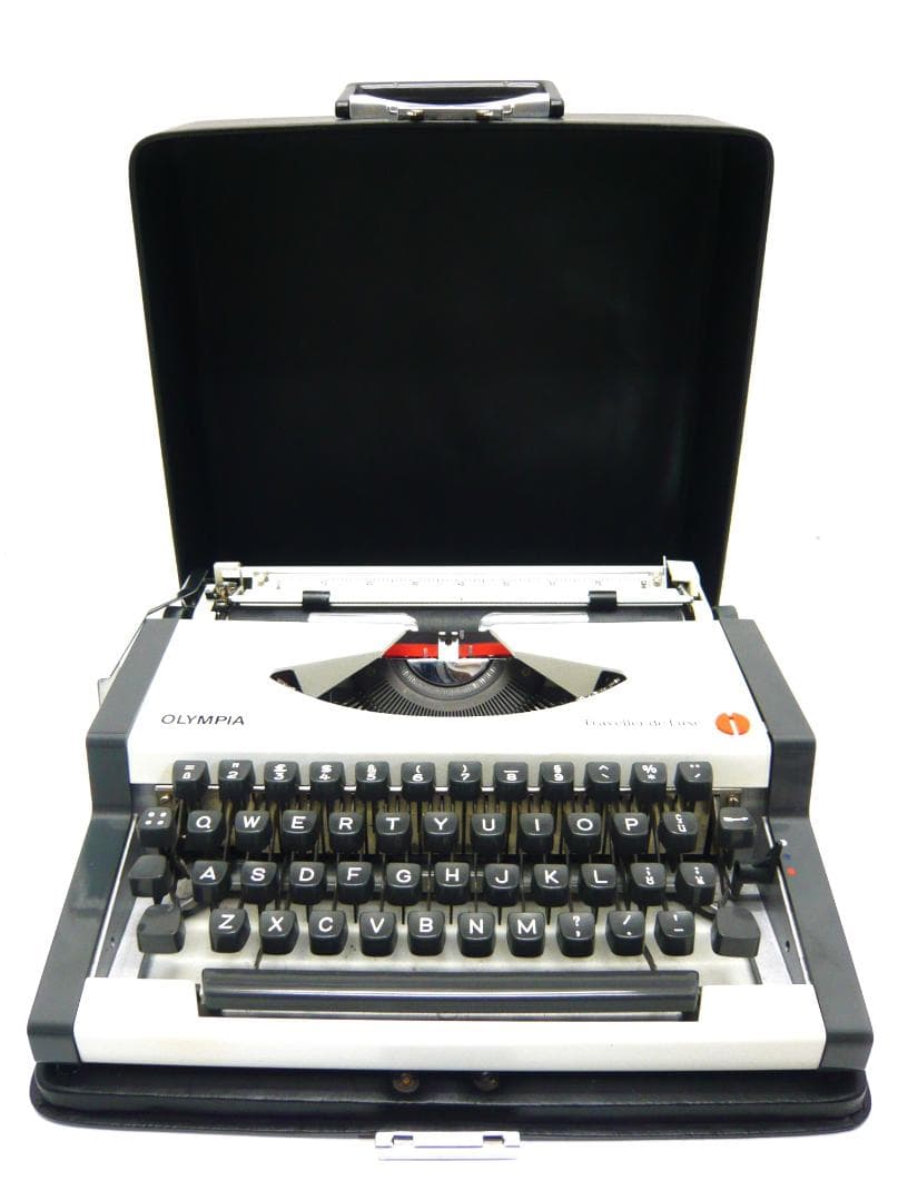 OLYMPIA　Trabeller de Luxe　　英文タイプライター