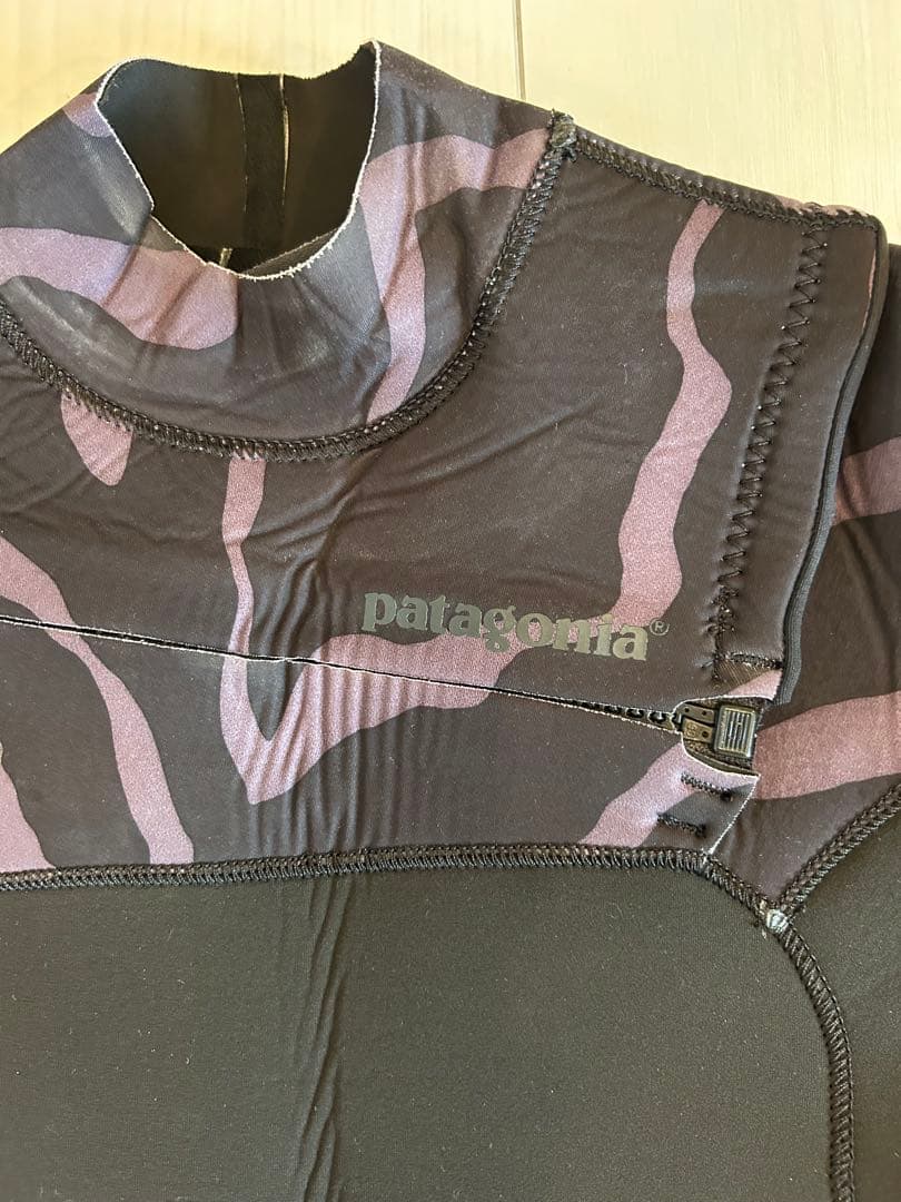 キッズpatagonia フルスーツ サイズ14