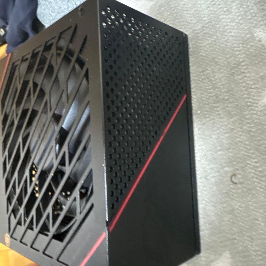 ROG STRIX 1000W GOLD 電源ユニット