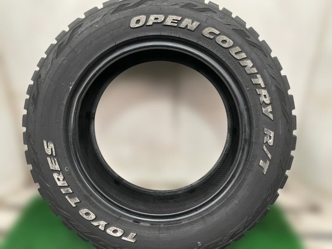 【送料無料】23年製 215/65R16 2本 ハイエース R/Tホワイトレター