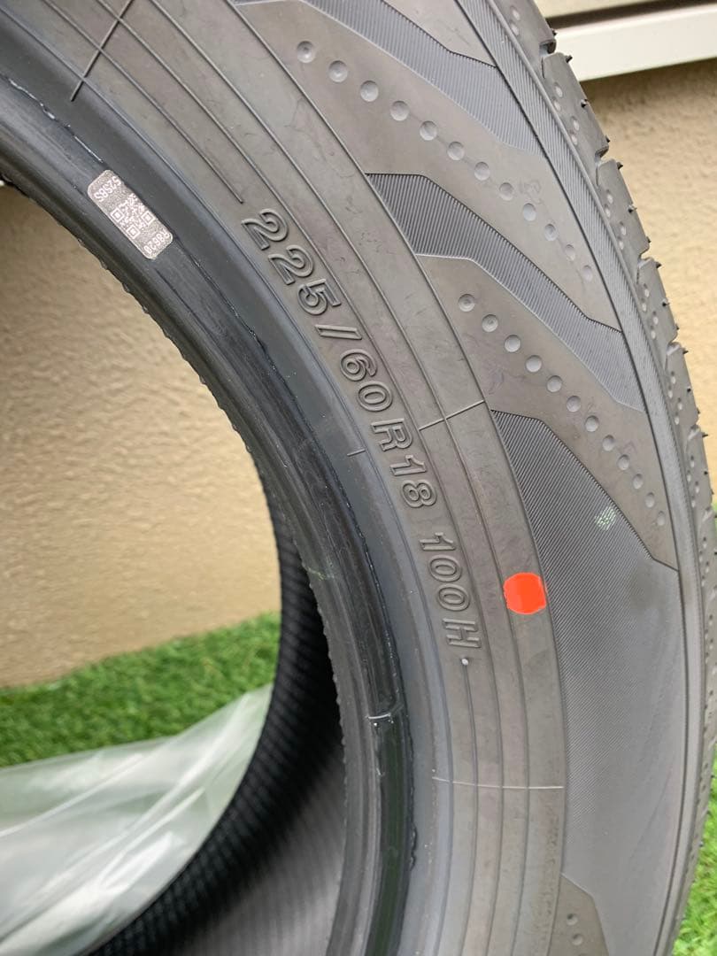 アルファード40系YOKOHAMA 225/60R18 ノーマルタイヤ 新車外し