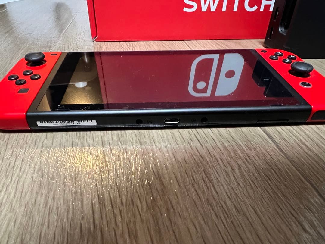 Nintendo Switch 本体 赤 プロコン、microSD128GB付
