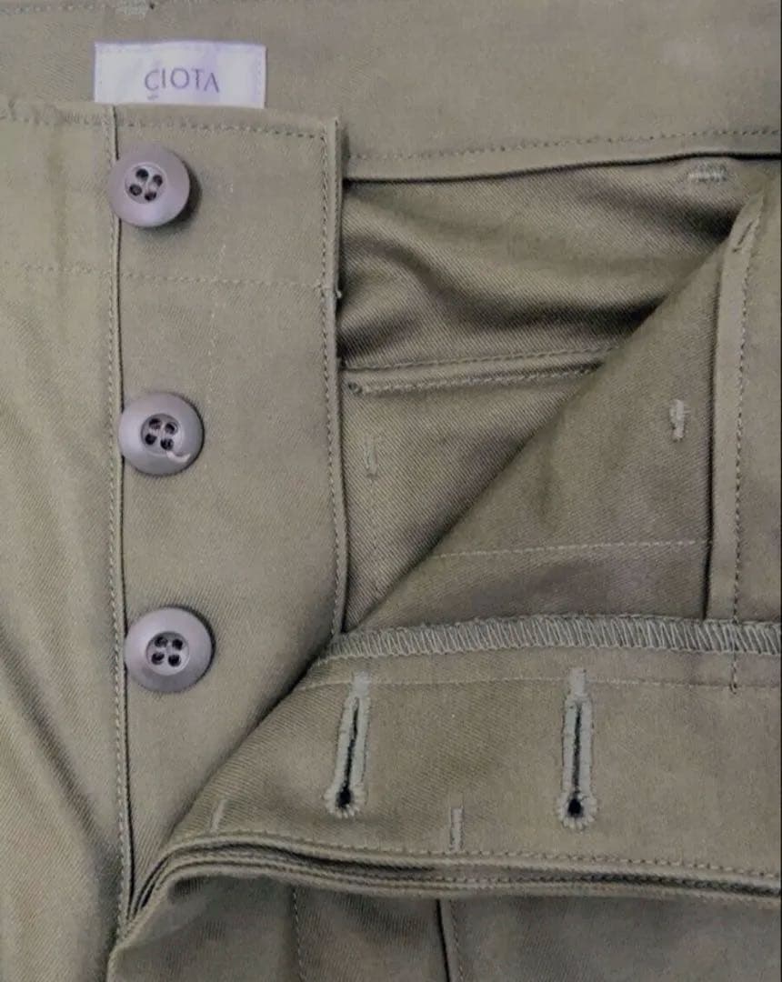 美品 CIOTA スビンコットンバックサテンベイカーパンツ サイズ4