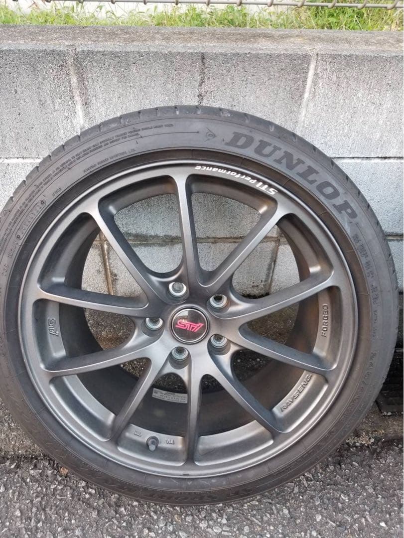 STI パフォーマンスホイール18インチ