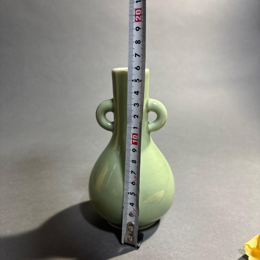徳泉　青磁　花瓶　共箱
