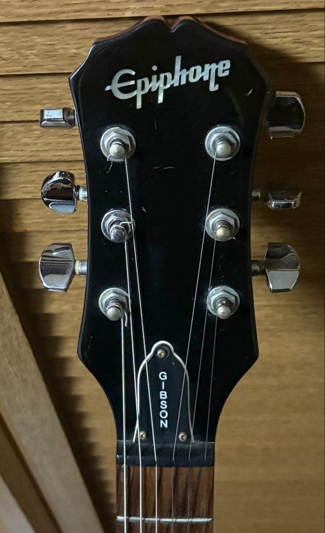 【激安✨】Epiphone エピフォン Lespaul 100 サンバースト