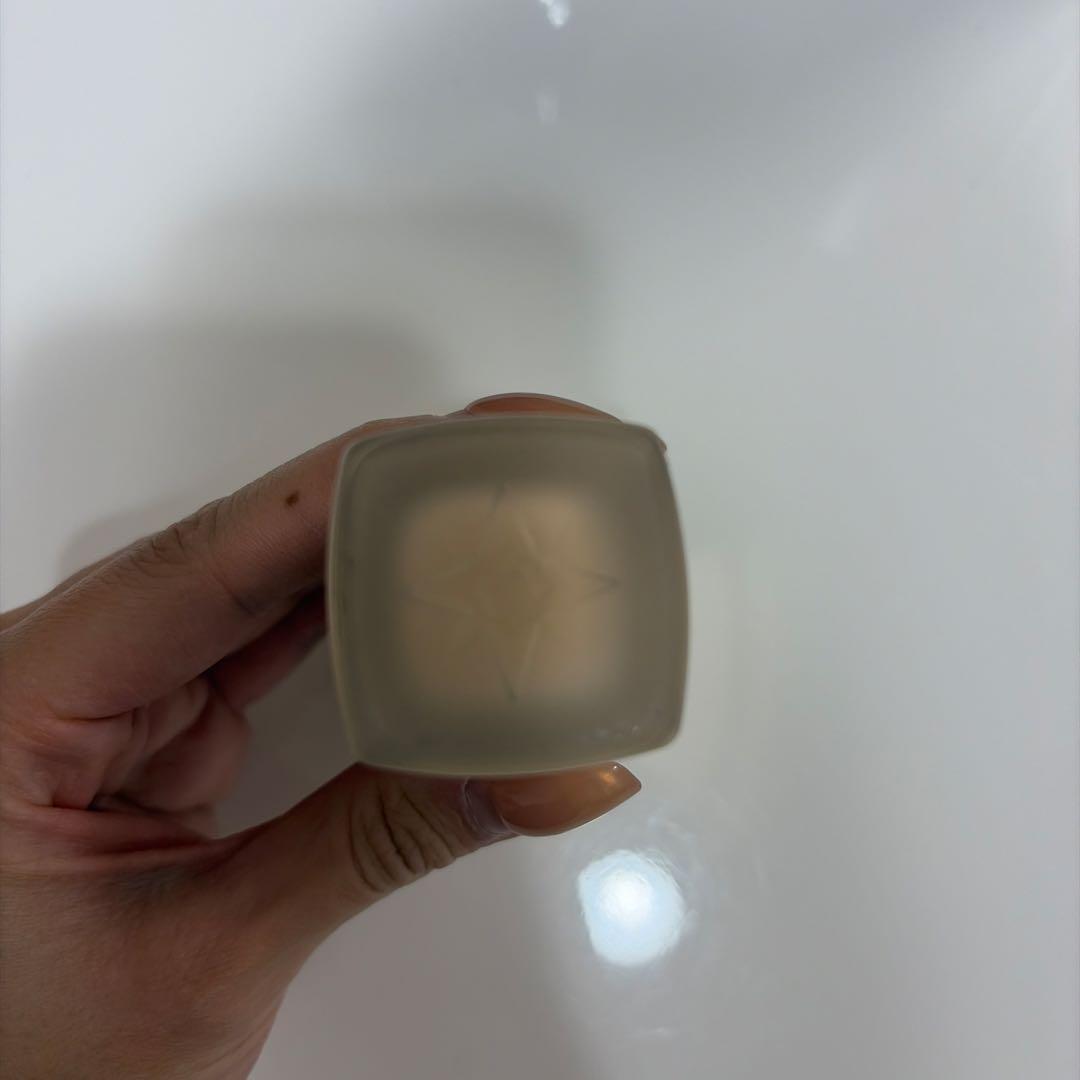 Diorプレステージ　ホワイト ル プロテクターUVルミエールBB01 30ml
