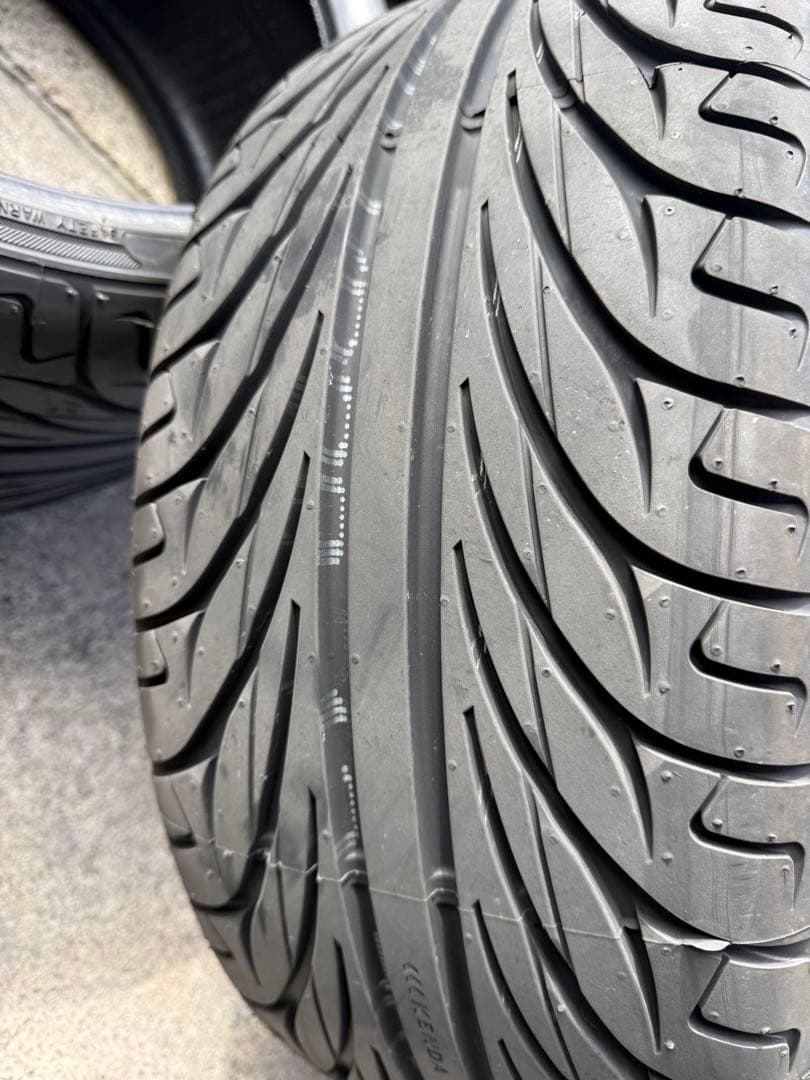 Kenda 215/35ZR18 84W タイヤ 4本セット