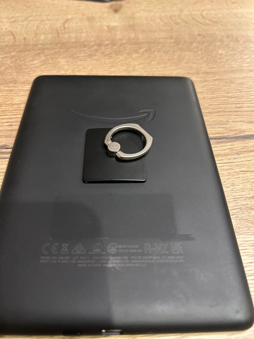 Kindle Paperwhite (16GB) 6.8インチディスプレイ