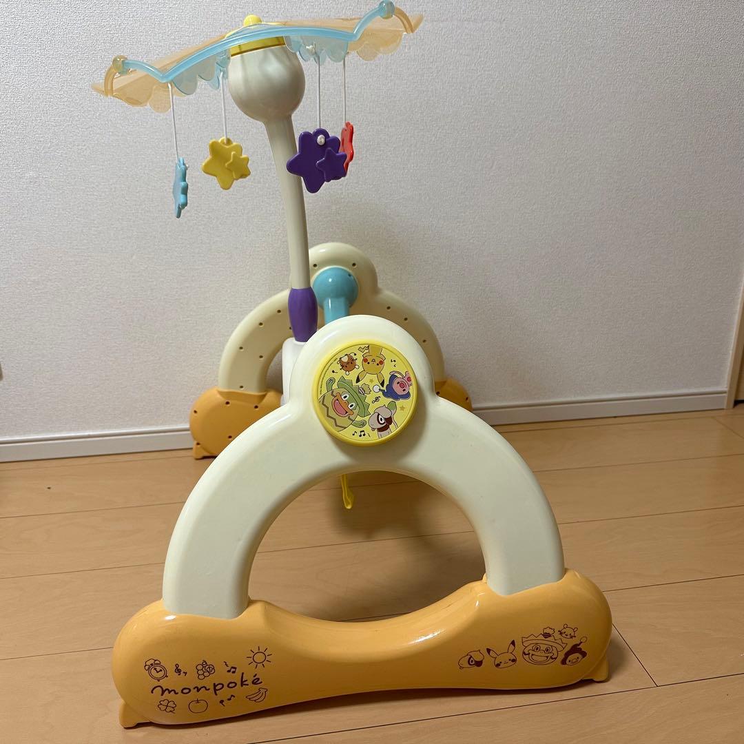 モンポケ　ベビージム 7ステップ　ピカチュウ　【付属品完備】
