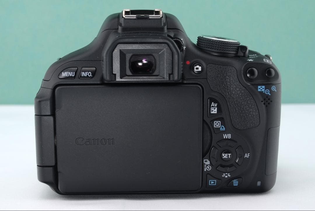 ☘️ショット数少✨️ Canon kiss X5 手ぶれ補正レンズ バッグ付き
