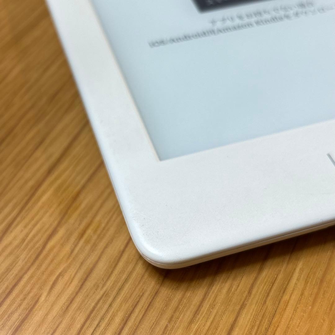 Kindle (第10世代) ホワイト Wi-Fi 8GB