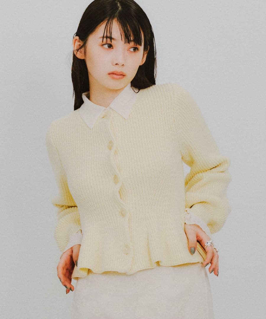実物写真掲載 ココディール ペプラムボタンニット