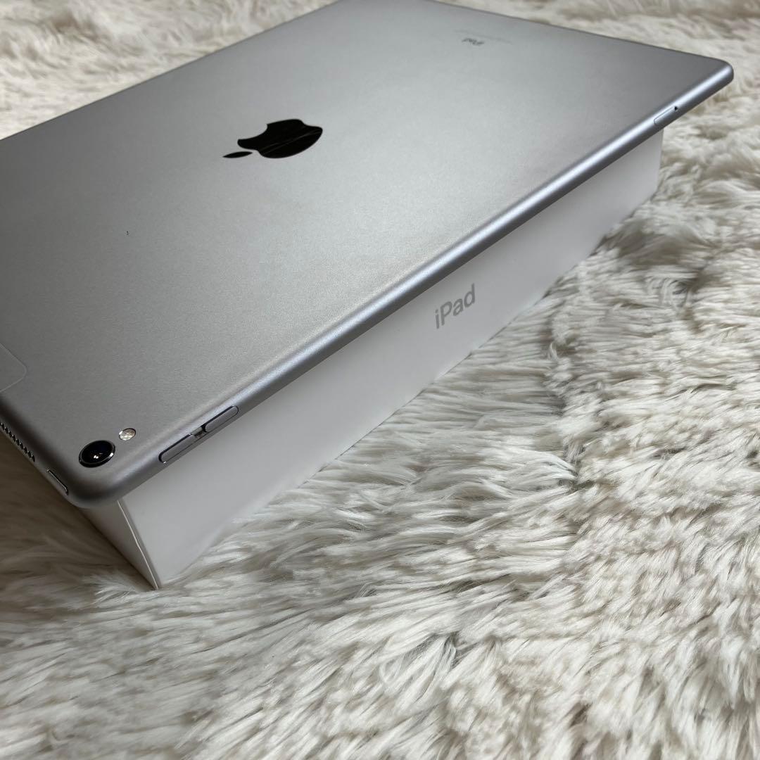 【完動品】iPad Pro 12.9 第2世代 256GB SIMフリー