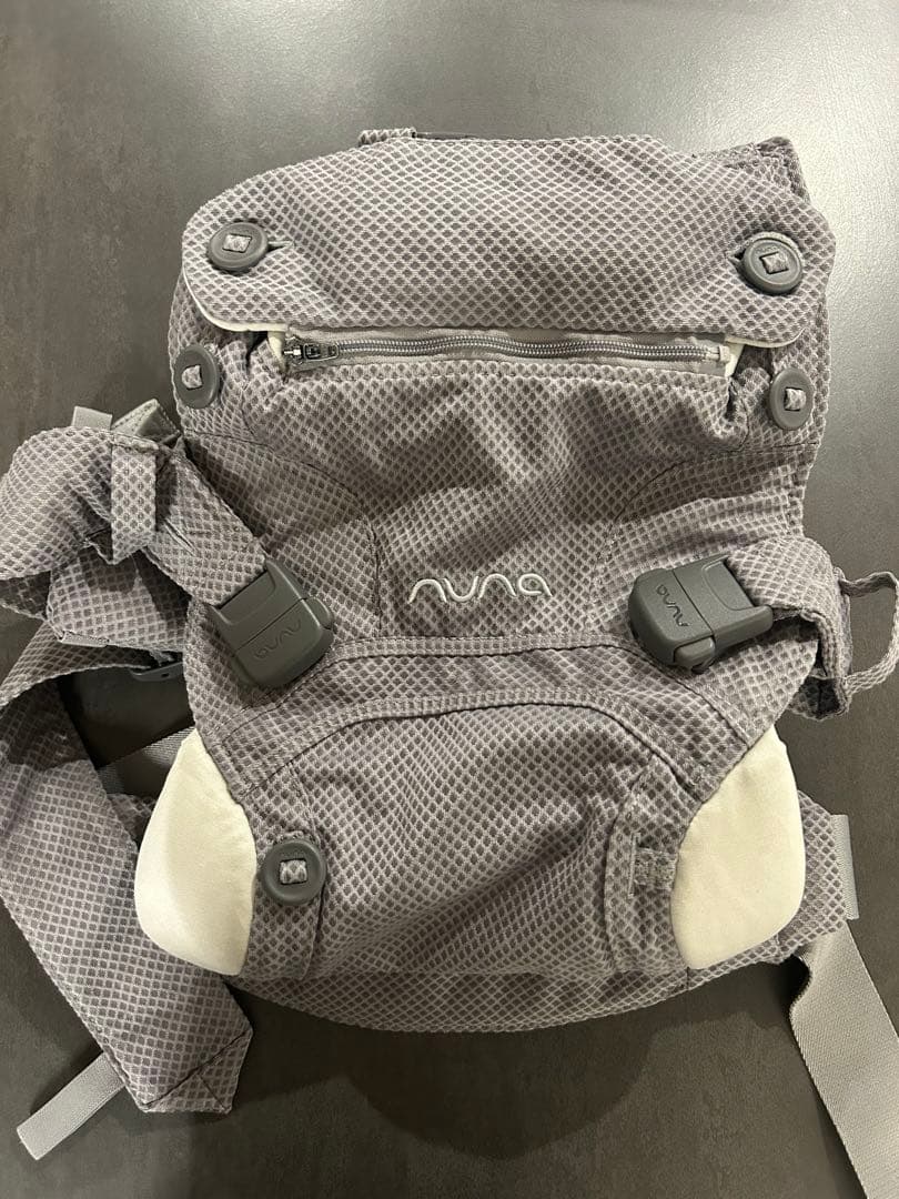 NUNA 抱っこ紐　カトージ　カルドクリック