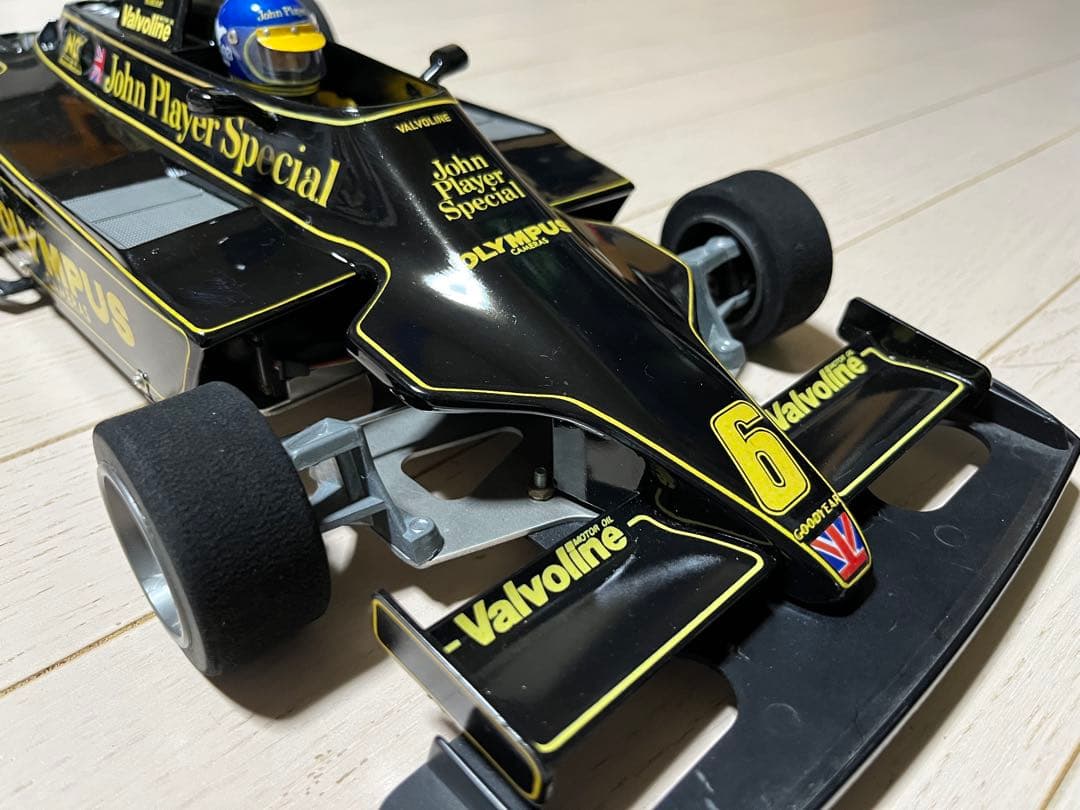 タミヤラジコンカー1/10JPSロータス79(当時物) おまけのシャーシ付き