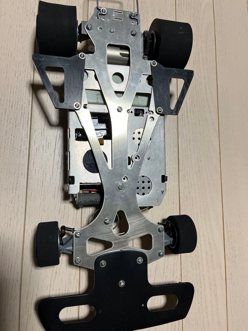 タミヤラジコンカー1/10JPSロータス79(当時物) おまけのシャーシ付き