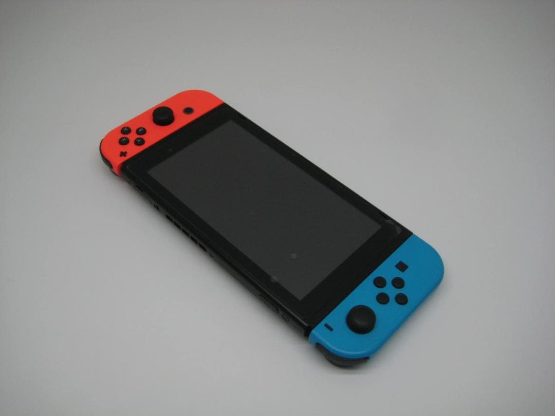値下げ　Nintendo Switch 本体 青/赤 ケース付き