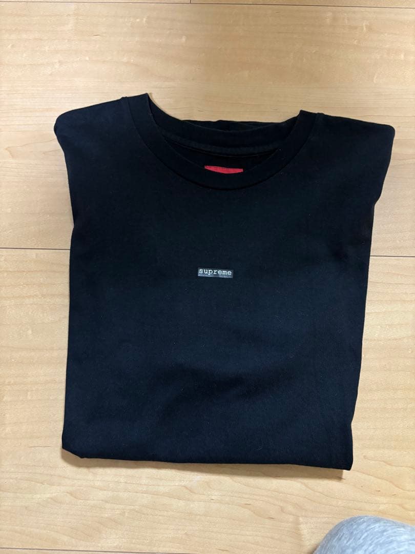 【超人気】supreme シュプリーム☆スモールボックスロゴ Ｔシャツ　黒