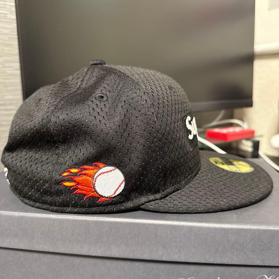 Supreme newera メッシュタイプ　7 8/3ブラック