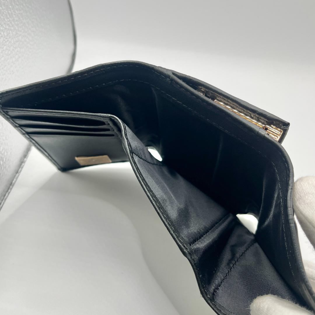 Vivienne Westwood がま口 定番マット 折財布 黒 型押し 金