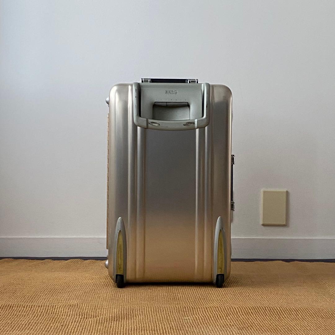 旅行かばん・小分けバッグ ZERO HALLIBURTON / Carry-On Travel Case