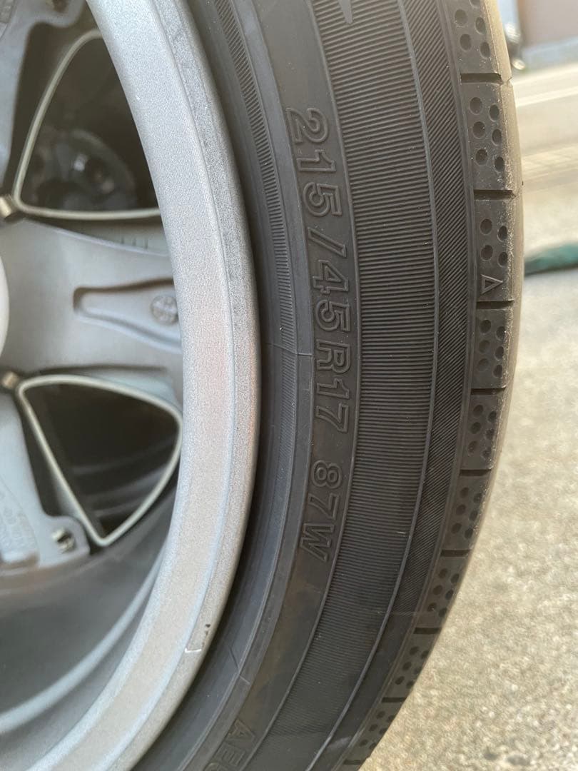 ヨコハマ ブルーアース 215/45R17 4本