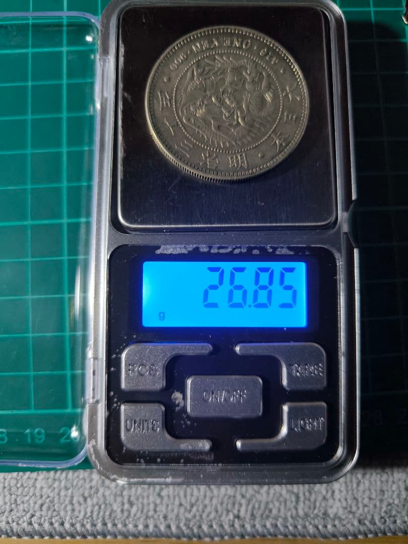 明治年 一圓銀貨　PCGS PVC残留